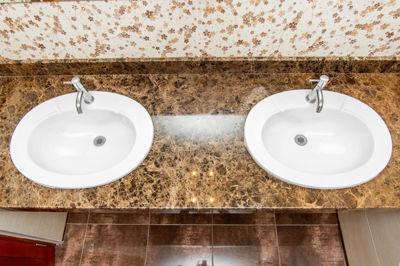 Lc Hoteles Piura Eksteriør billede